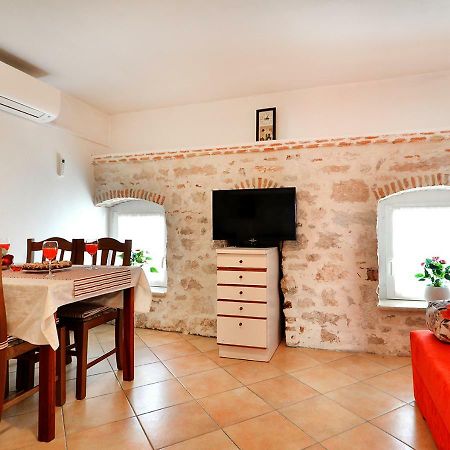 Old Town Vrsar, Apartments Danica & Zoran Exterior photo