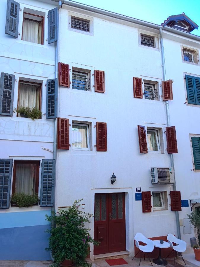 Old Town Vrsar, Apartments Danica & Zoran Exterior photo